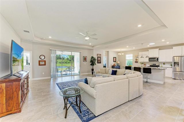 17555 CANTARINA COVE, Bradenton, FL 34211