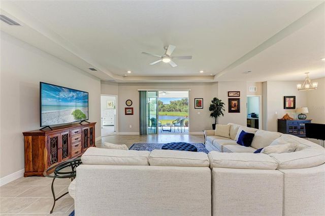 17555 CANTARINA COVE, Bradenton, FL 34211