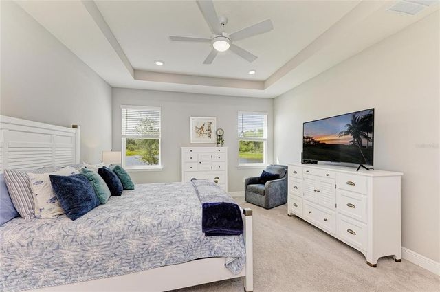 17555 CANTARINA COVE, Bradenton, FL 34211