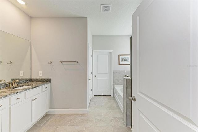 17555 CANTARINA COVE, Bradenton, FL 34211