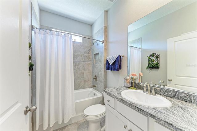 17555 CANTARINA COVE, Bradenton, FL 34211