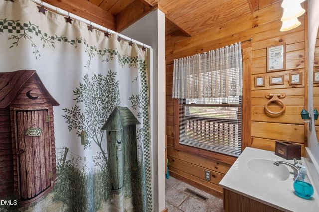 614 Hamecon Place, Cedar Grove, NC 27231