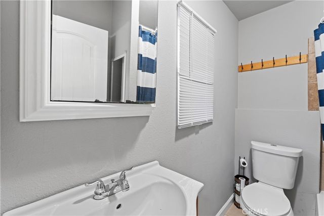 1286 Lovers Lane, Rimforest, CA 92378