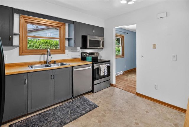 4521 Jade Lane, Madison, WI 53714
