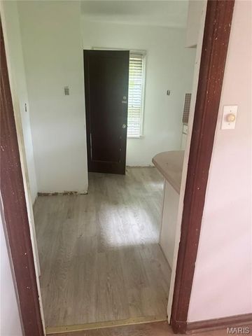 257 S Barat Avenue, Ferguson, MO 63135