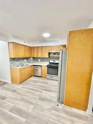 86-42 26th Avenue 3, Brooklyn, NY 11214