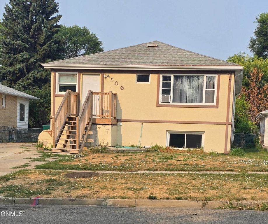 506 19th Street N, Bismarck, ND 58501 photo 1