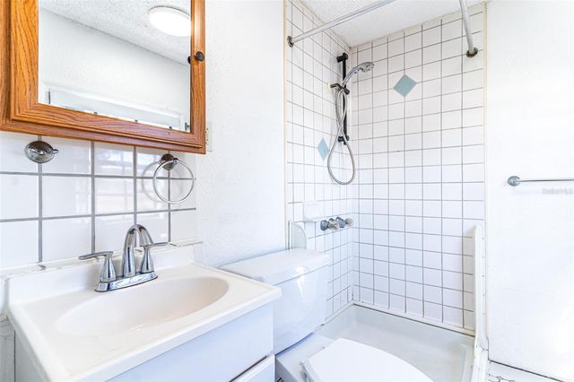 130 RIBBON PARKWAY, Lake Wales, FL 33898