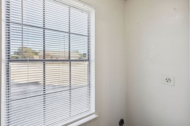 8109 Silver Creek Road B, White Settlement, TX 76108