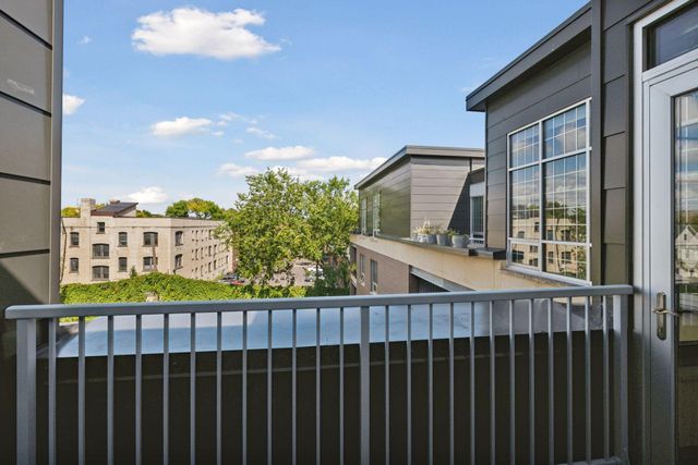 521 2nd Street SE 507, Minneapolis, MN 55414