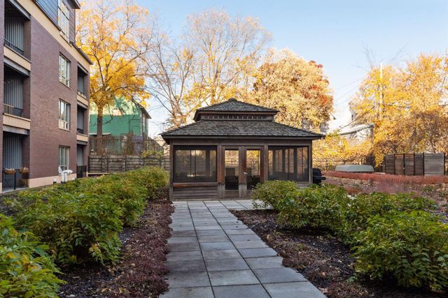 521 2nd Street SE 507, Minneapolis, MN 55414