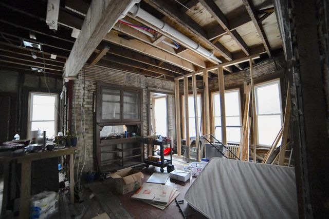 1122 W Wright STREET, Milwaukee, WI 53206