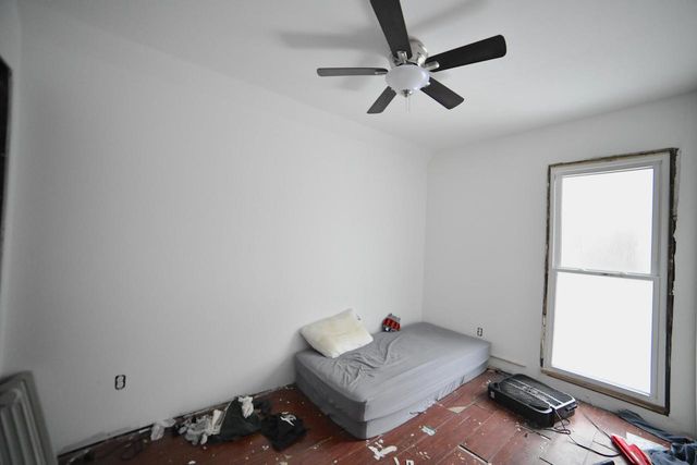 1122 W Wright STREET, Milwaukee, WI 53206