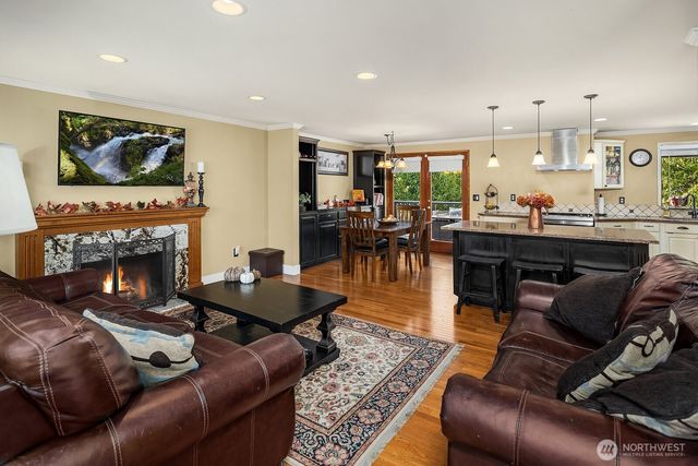 13113 80th Avenue NE, Kirkland, WA 98034