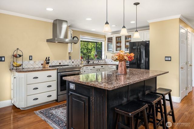 13113 80th Avenue NE, Kirkland, WA 98034