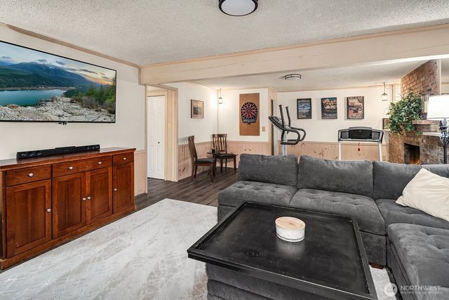 13113 80th Avenue NE, Kirkland, WA 98034