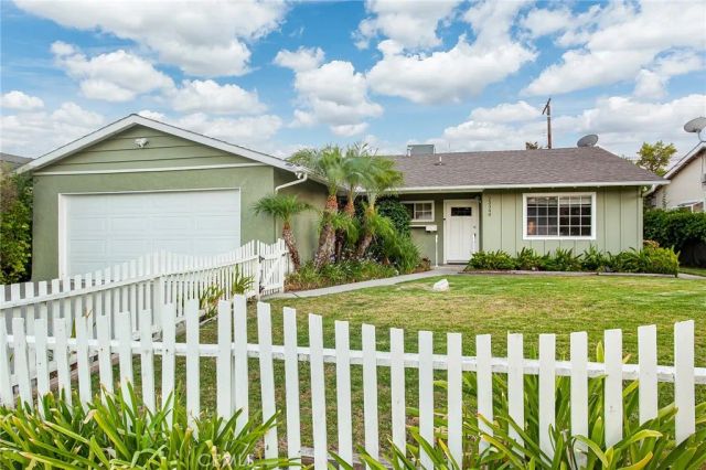 23340 Hartland Street, West Hills, CA 91307