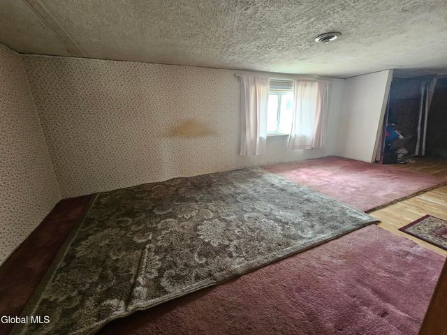 19 Feld Avenue, Queensbury, NY 12804