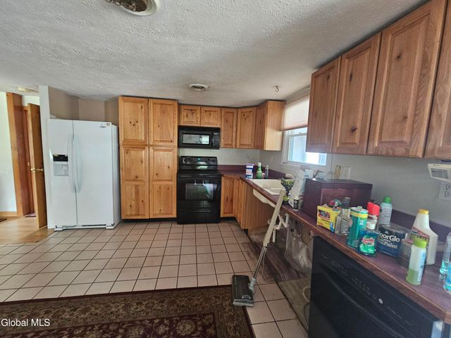 19 Feld Avenue, Queensbury, NY 12804