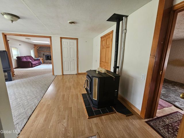 19 Feld Avenue, Queensbury, NY 12804