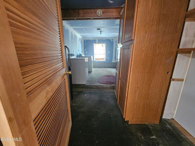 19 Feld Avenue, Queensbury, NY 12804