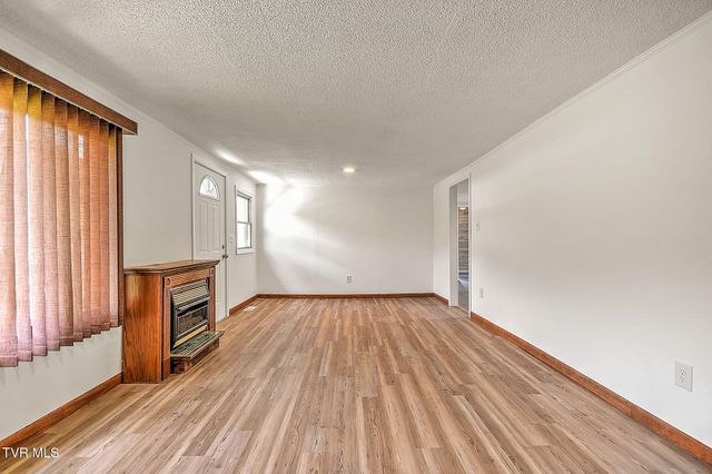 4310 Gate City Highway, Bristol, VA 24202