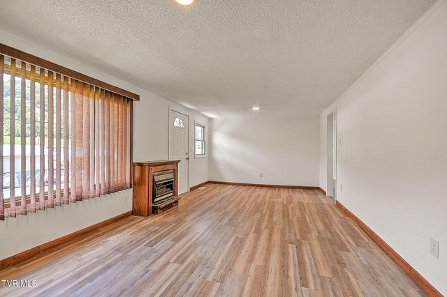 4310 Gate City Highway, Bristol, VA 24202