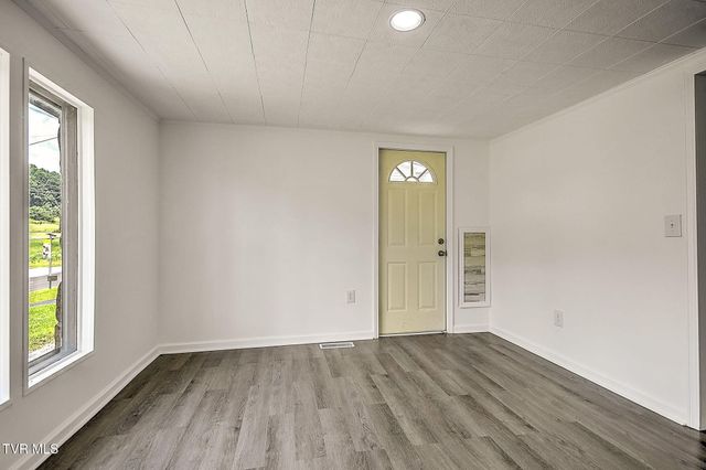 4310 Gate City Highway, Bristol, VA 24202