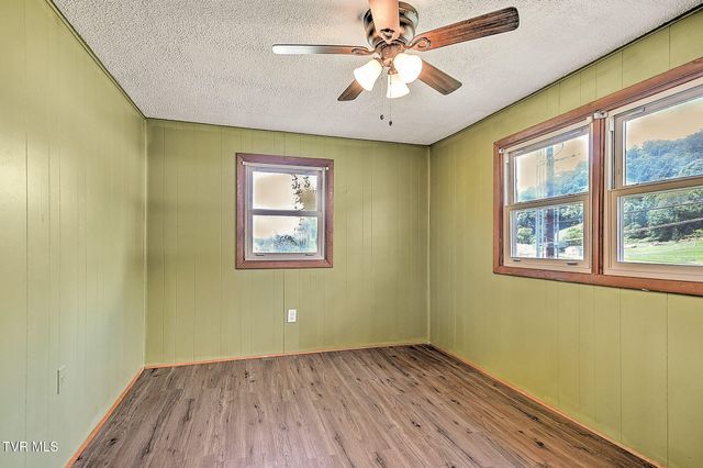 4310 Gate City Highway, Bristol, VA 24202