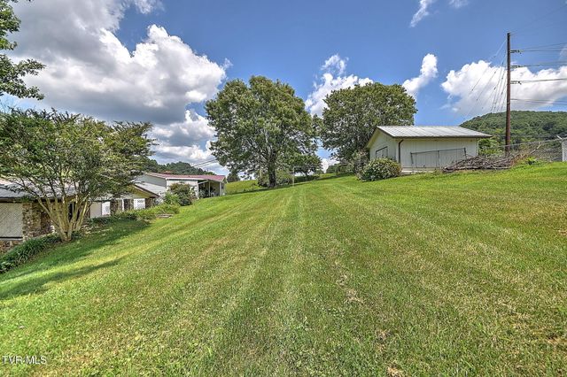4310 Gate City Highway, Bristol, VA 24202