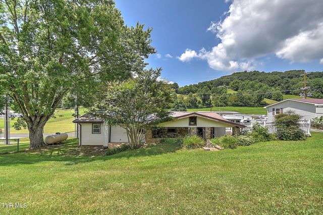 4310 Gate City Highway, Bristol, VA 24202