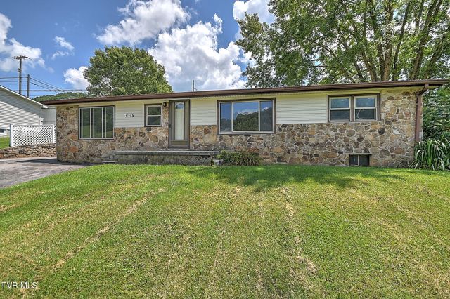 4310 Gate City Highway, Bristol, VA 24202