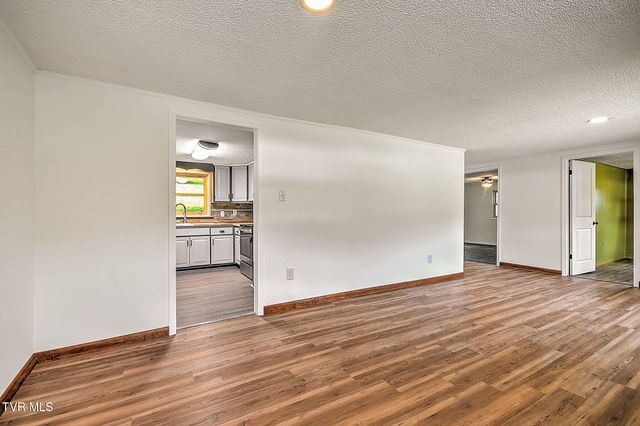 4310 Gate City Highway, Bristol, VA 24202