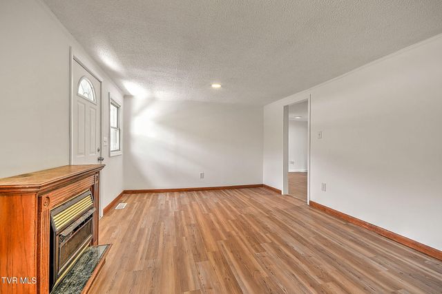 4310 Gate City Highway, Bristol, VA 24202