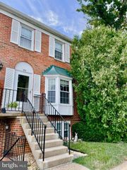 52 LEEDS CT, Warrenton, VA 20186