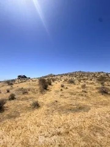220 E Avenue P5, Palmdale, CA 93550