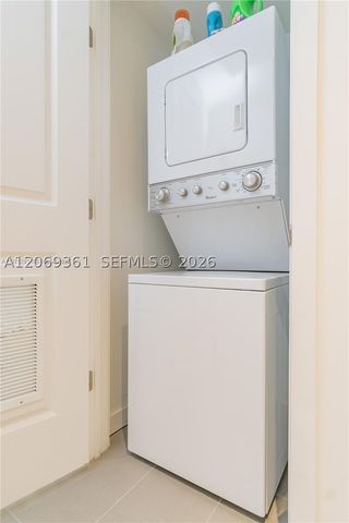 1600 NE 1st Ave 1204, Miami, FL 33132