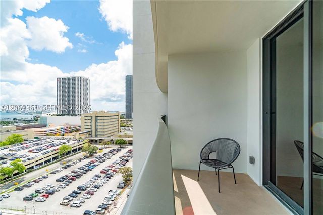 1600 NE 1st Ave 1204, Miami, FL 33132