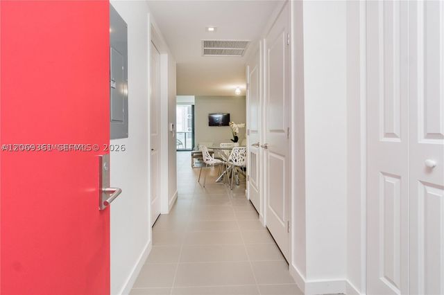 1600 NE 1st Ave 1204, Miami, FL 33132