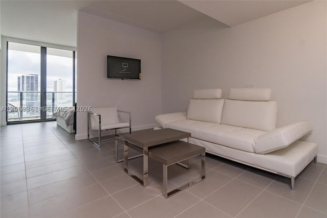 1600 NE 1st Ave 1204, Miami, FL 33132