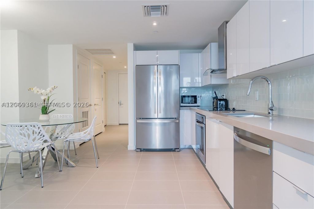 1600 NE 1st Ave 1204, Miami, FL 33132
