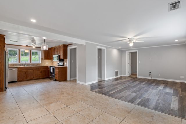 7924 Pine Island Court NE, Belmont, MI 49306