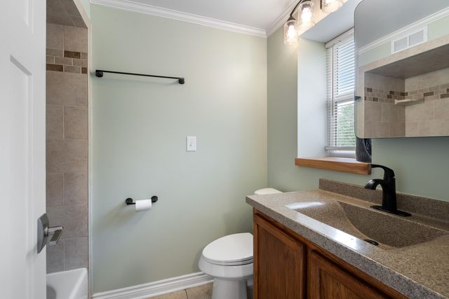 7924 Pine Island Court NE, Belmont, MI 49306