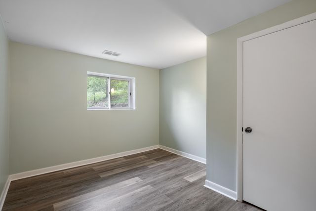 7924 Pine Island Court NE, Belmont, MI 49306