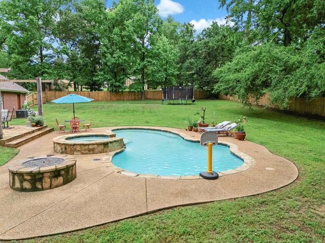 618 Sunnybrook, Longview, TX 75605