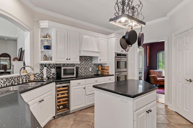 618 Sunnybrook, Longview, TX 75605