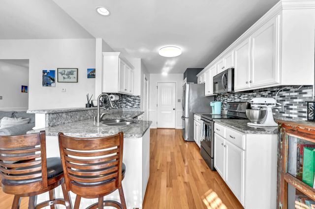 692 White Face Dr, Clarksville, TN 37040