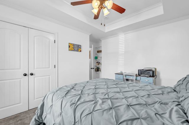 692 White Face Dr, Clarksville, TN 37040