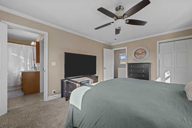 311 Ohio Avenue, St. Charles, IL 60174