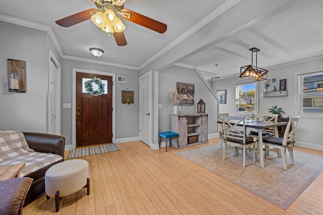 311 Ohio Avenue, St. Charles, IL 60174